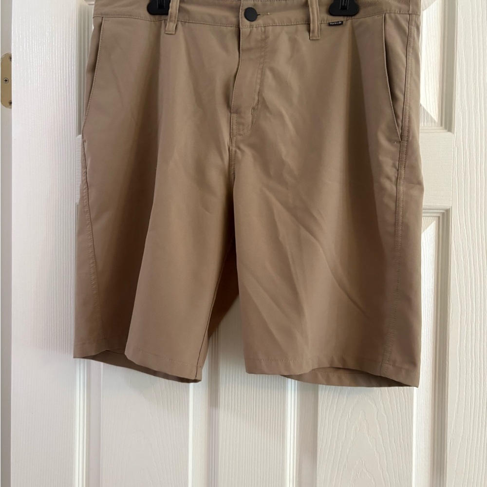 Hurley Men's Tan Flat Front Shorts